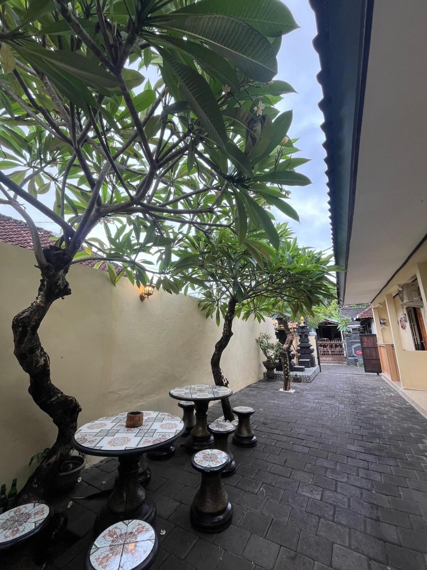 Pondok Mawar Badung  Bagian luar foto